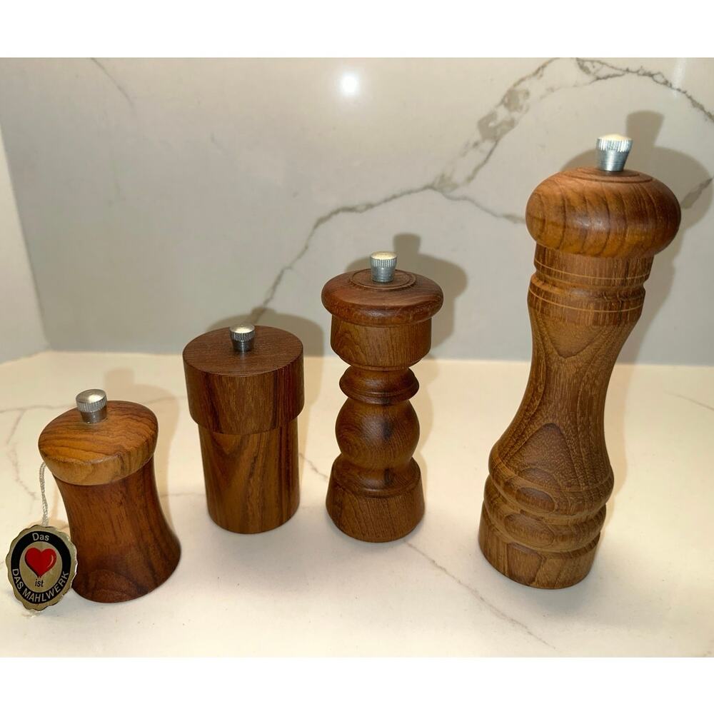 Set of 4 Vintage West Germany Zassenhaus Wood Pepper Grinders MCM